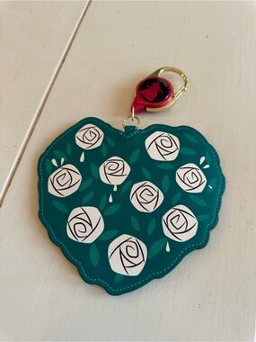 Disney Alice in Wonderland Heart-Shaped Green Floral Card Holder with Key Ring